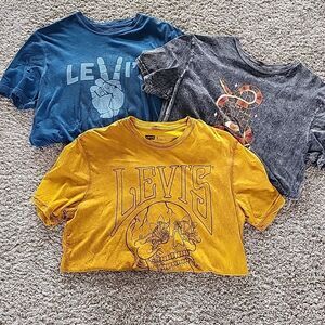 LEVI'S Graphic T-shirt Lot of 3: Size Medium Super Soft